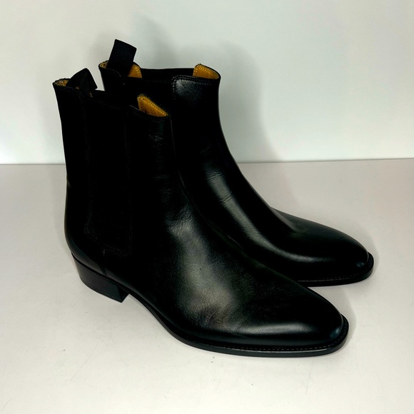 CHELSEA LEATHER ANKLE BOOTS - Picture 2 of 7